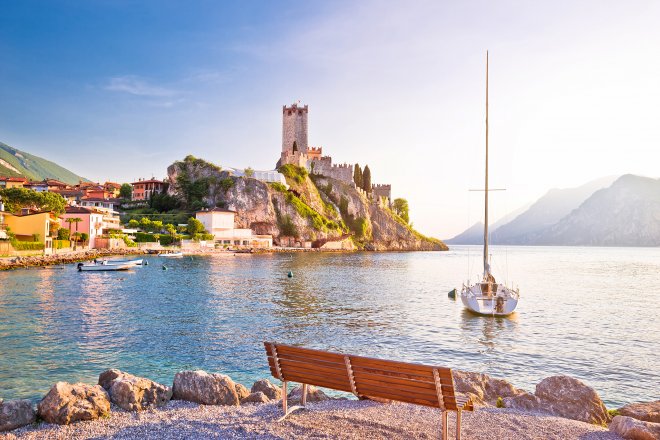 Town,Of,Malcesine,Castle,And,Beach,View,,Veneto,Region,Of